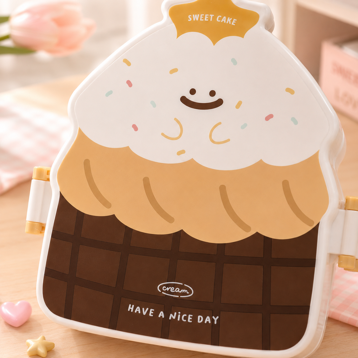Kawaii Sweet Cake Bento Lunch Box - close-up
