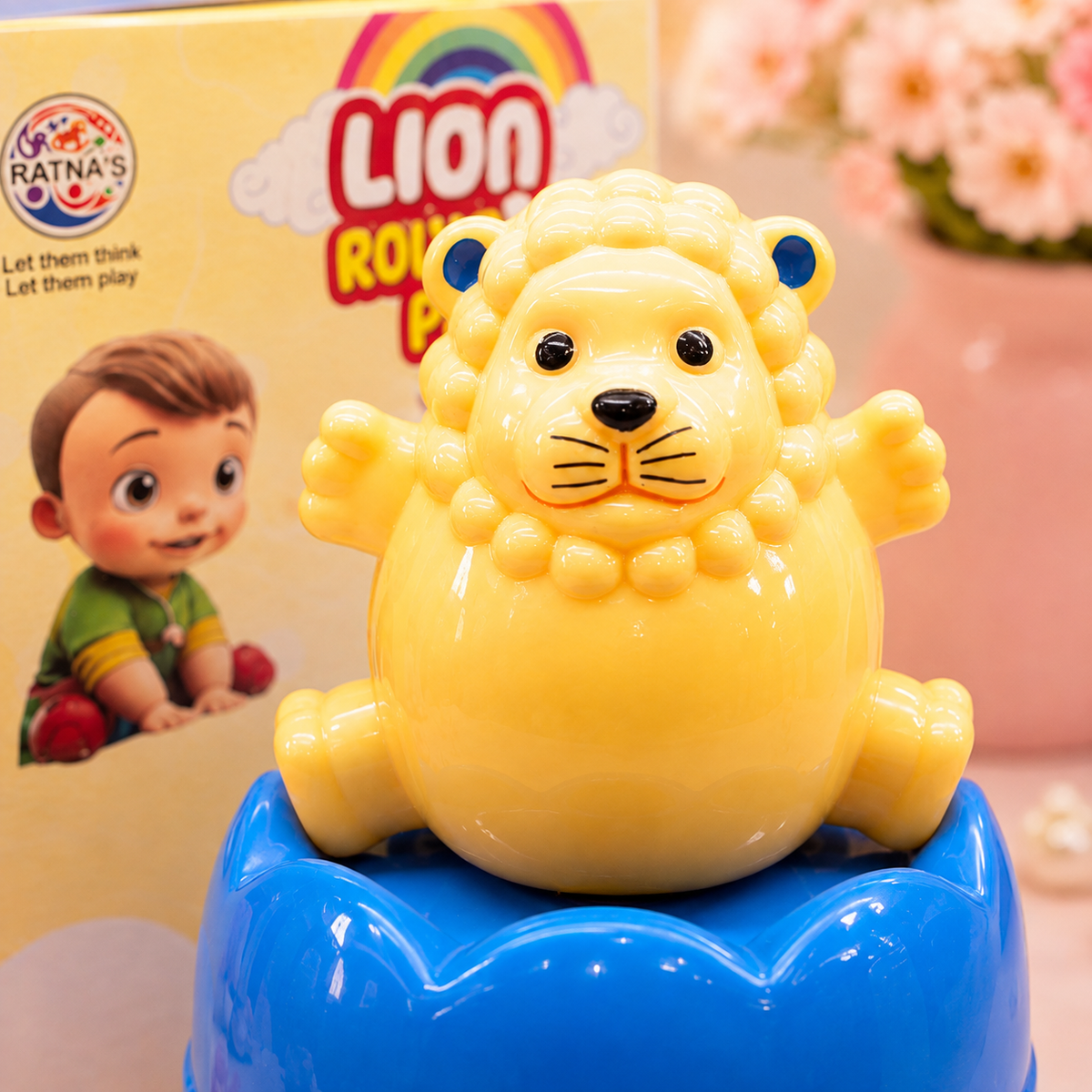 Kawaii Leo Lion Roly Poly Wobble Toy close-up face