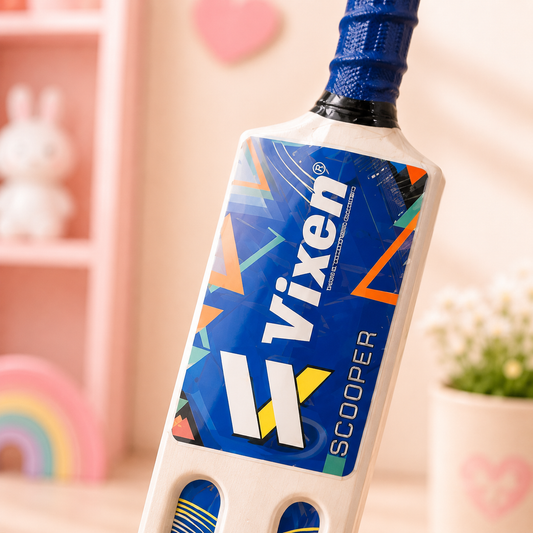 Vixen Scooper Cricket Bat - close-up label detail