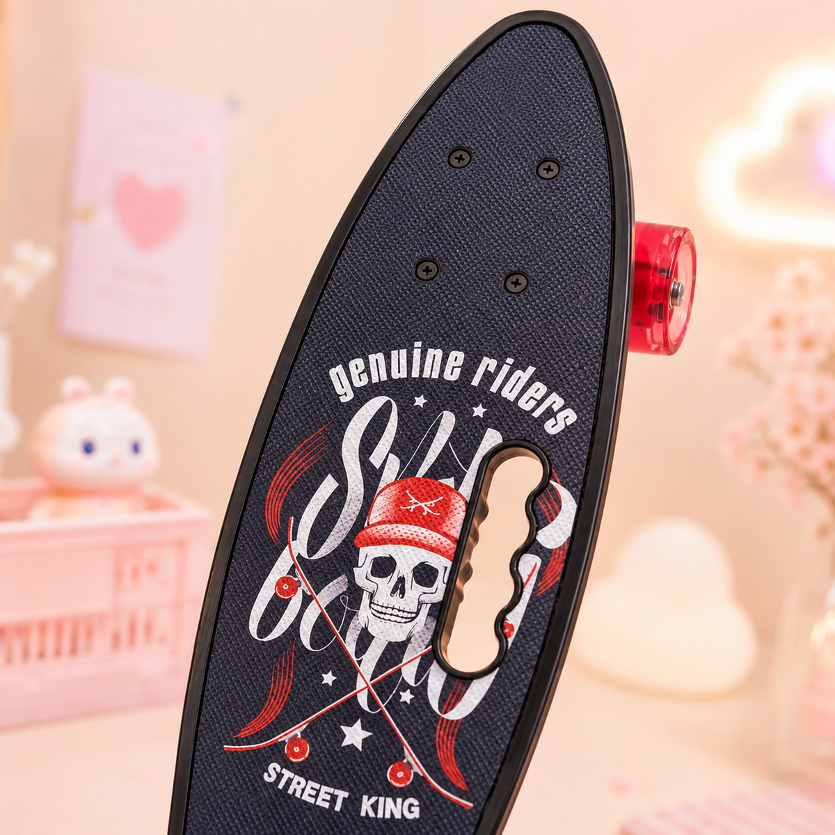 Street King Skull Skateboard - close-up graphic detail